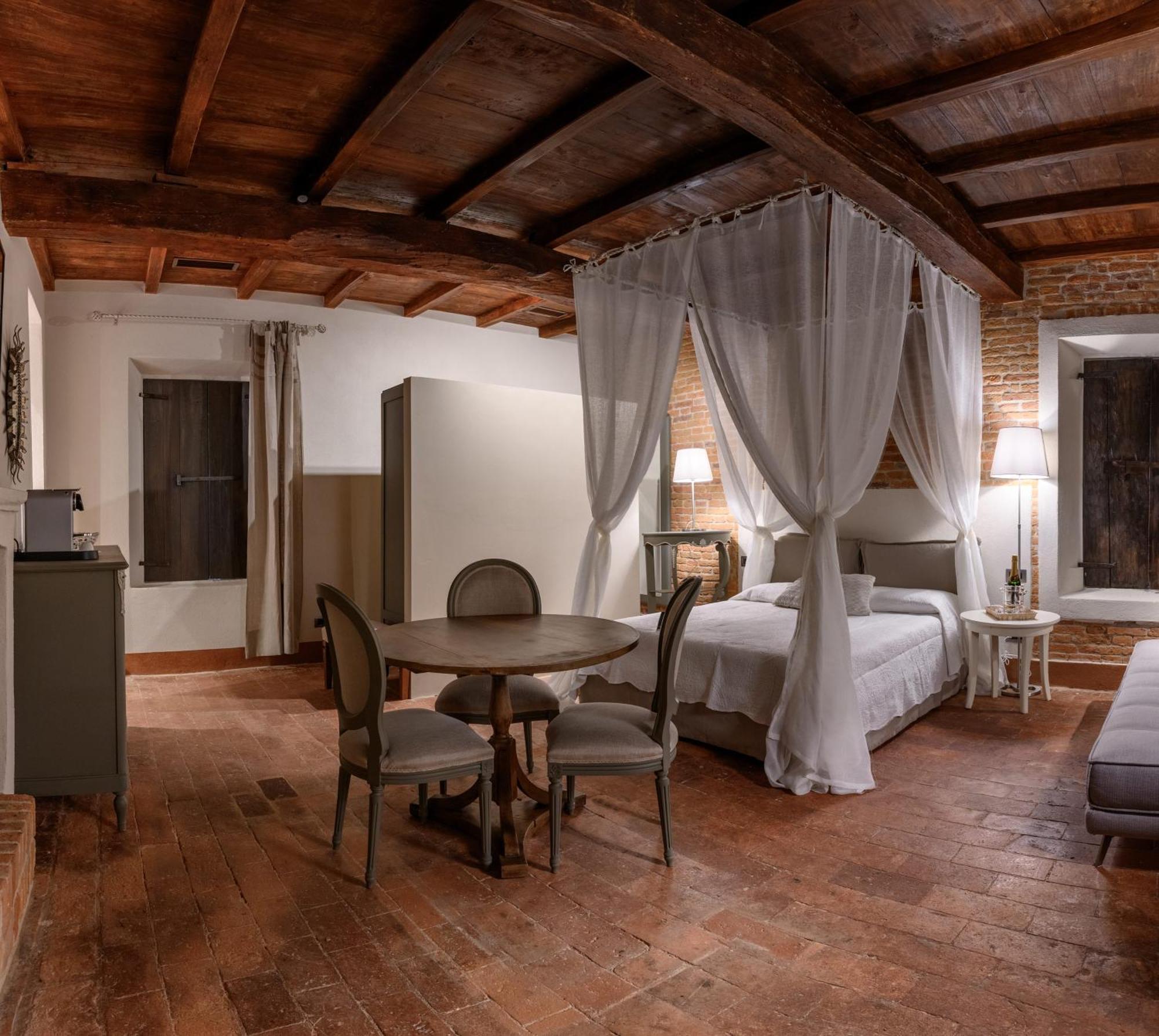 Castello Di Piovera ภายนอก รูปภาพ