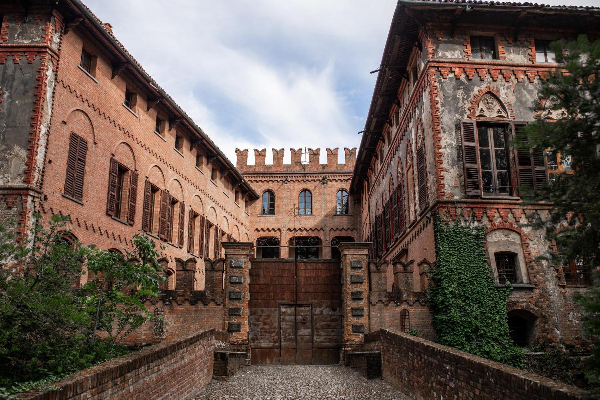 Castello Di Piovera ภายนอก รูปภาพ