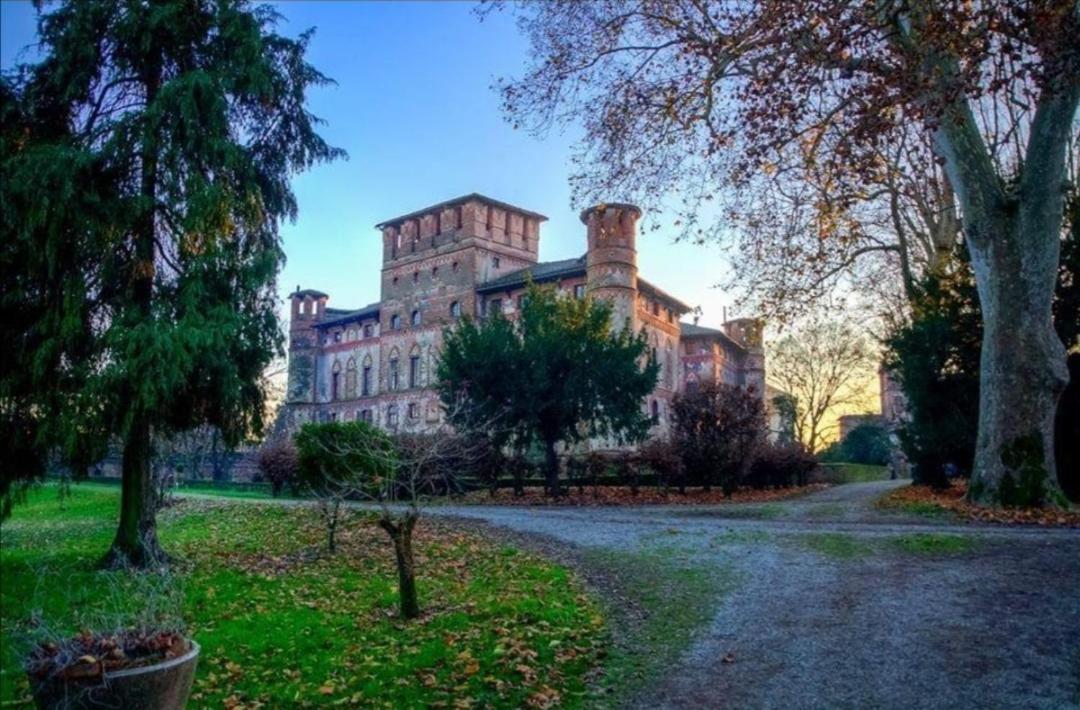 Castello Di Piovera ภายนอก รูปภาพ